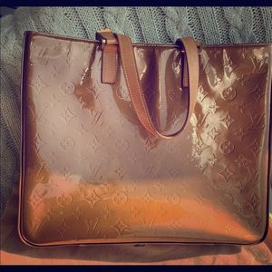 Louis Vuitton Vernis tote